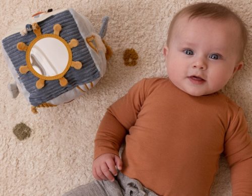 Pluss_kocka_Tengeresz_Little_Dutch