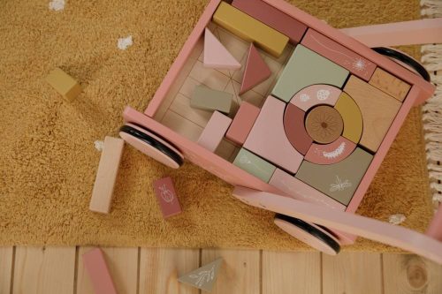 Jarassegito_kocsi_epitokockakkal_pink_Little_Dutch