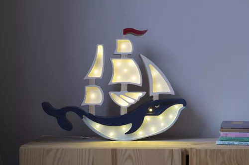 Egyedi_fa_LED_Gyereklampa_Hajo - haditengereszet_Littel_Lights