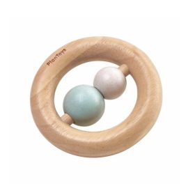 Plan Toys- Fa csörgő