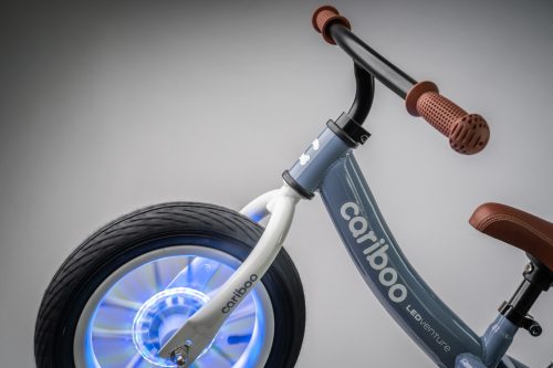 Cariboo csomag - LEDventure futóbicikli - Blue/Brown bukósisakkal és ajándék védőfelszereléssel