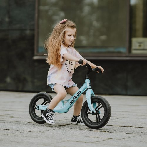 Cariboo csomag - Magnesium Pro futóbicikli - Blue bukósisakkal és ajándék védőfelszereléssel