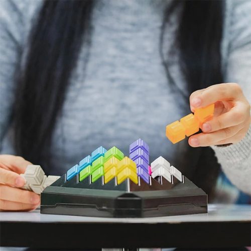 Kanoodle Upzzle 3D tetrisz jellegű társasjáték