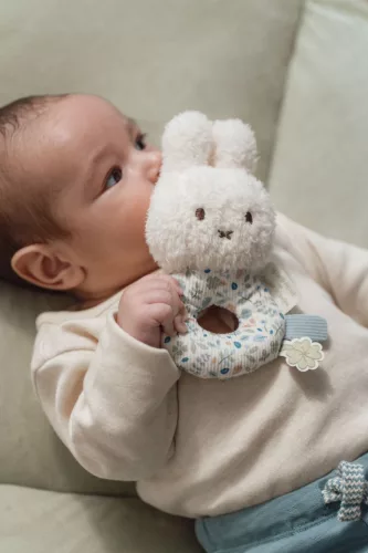 Little Dutch - Miffy plüss csörgő -  Lucky Leaves