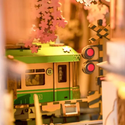 Tokió utcái - Sakura Densya -DIY könyvespolc díszítő Book nook