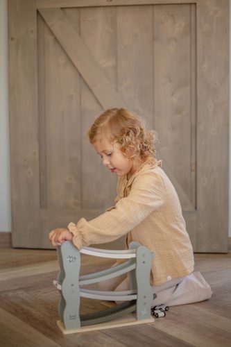 Label Label fából készült versenypálya olivazöld színben - Fajáték