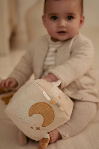 Little Dutch készségfejlesztő plüss kocka - Newborn Naturals