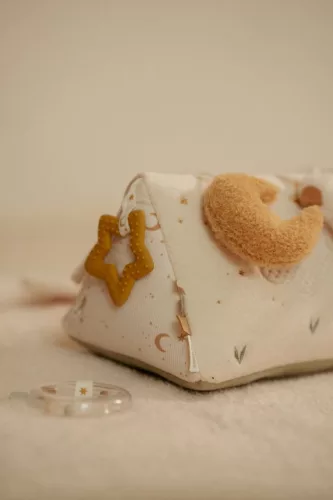 Little Dutch plüss készségfejlesztő háromszög - Newborn Naturals