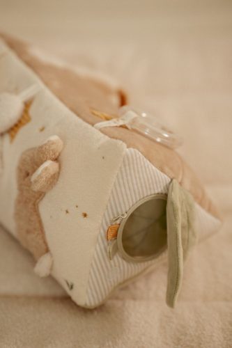 Little Dutch plüss készségfejlesztő háromszög - Newborn Naturals