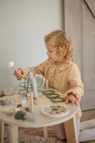 Label Label Activity asztal - Oliva