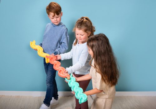 BS Toys - Passzold és gurítsd! kooperatív ügyességi játék