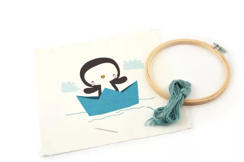 Graine Creative Hímzőkészlet – Pingvin kapitány (15 cm)