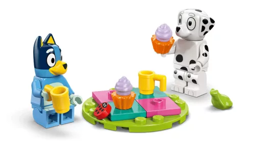 LEGO Bluey 11201 Bluey és Kloé vidám kalandjai a játszótéren