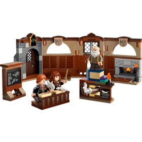 LEGO Harry Potter 76442 Roxfort kastély: bűbájtanóra