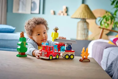 LEGO Duplo town 10473 Tűzoltóautó tömlővel és tűzoltóval