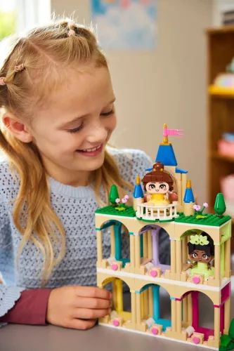 LEGO Disney princess 43291 Mini Belle és Tiana kastéllyal