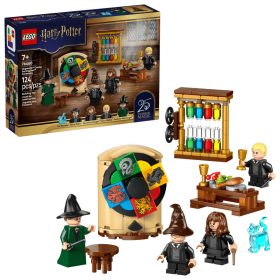   LEGO Harry Potter 76460 Roxfort kastély: a teszlek süveg kiválasztási ceremónia