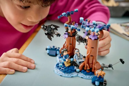LEGO Harry Potter 76475 A Tiltott Rengeteg: Expecto Patronum