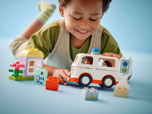 LEGO DUPLO Town 10447 Mentőautó és mentősofőr