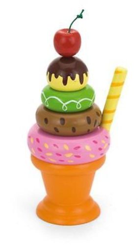 Fagyi_szines_poharban_Montesszori_fajatek