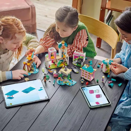 LEGO Disney™ - Hercegnőkastély és a hercegnők állatkái